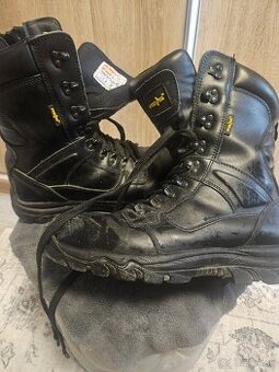 Panske topanky z ocelovou spicov