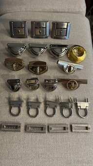 Uzáver na kabelku- kovové zapínanie