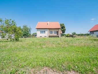 Rozostavaný rodinný dom v Poľnom Kesove