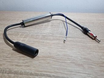 Antenovy zosilňovač radia na radio