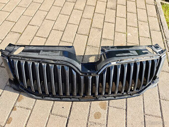 octavia 3 naraznik masku mriezky