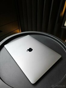 MacBook Air, 2020