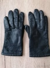 Dámske kožené rukavice