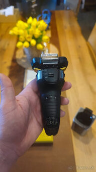 Panasonic ES-LV9Q premium 5-lopatkový holiaci strojček