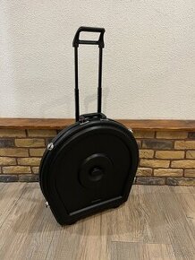HARDCASE NA CINELY S KOLIESKAMI