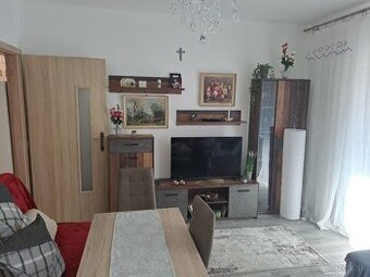 PRENÁJOM 2 izbový byt Trenč.Teplice, kompletná rekonštrukcia