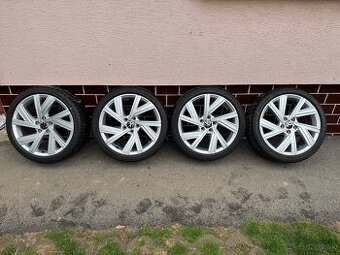 Sada kolies R18 5x112