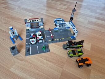 LEGO Racers 8211 Útek z Brick Street