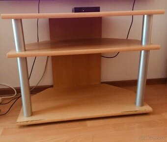 Na predaj stolik na TV