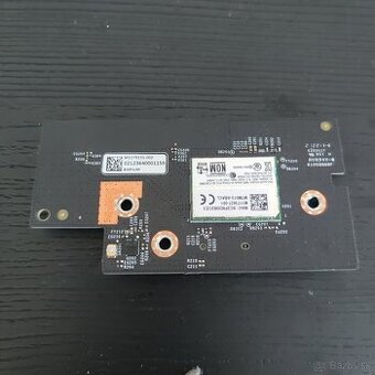 Predná doska z konzole Xbox Series S