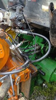 Traktor John deere 3130