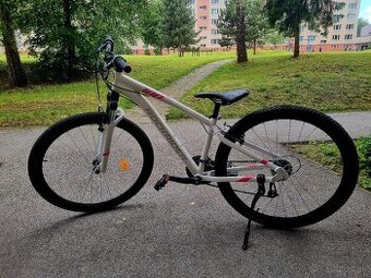 DAMSKY BICYKEL..  NOVY