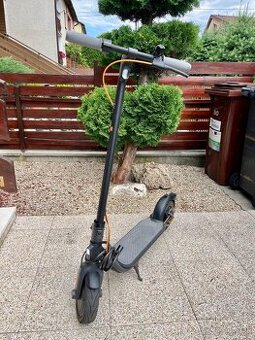 Elektrická kolobežka Ninebot by Segway Kickscooter