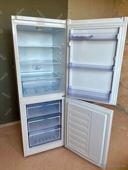 Beko RCSA 240K30W kombinovaná chladnička