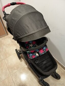 Britax B- Motion Plus - 1
