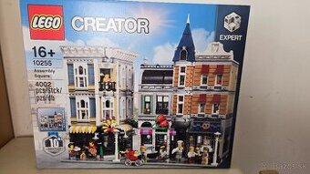 LEGO® Creator Expert 10255 Zhromaždenie na námestí