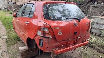 Rozpredám Toyota Yaris 1.0, r.v. 2010