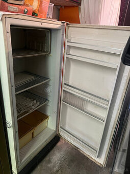 chladnicka Calex - 1