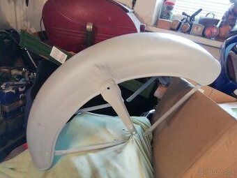 Predam predný blatnik na cz 175 470 šport.