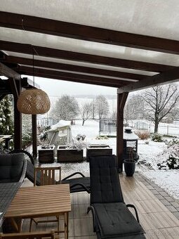 Obyvacia stena na prichytenie