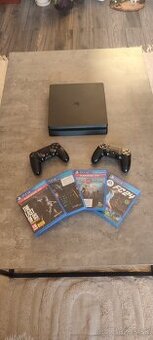PS4 Slim 500GB + 2 ovládače + 4 hry – TOP STAV