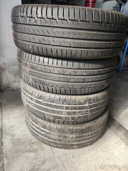 Pneumatiky Continental 235/60R18V