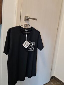 Loewe dámske tričko čiernej farby