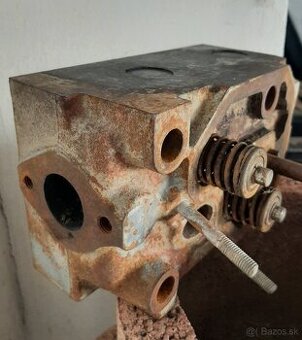 Hlava valcov zetor traktor