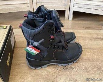 Zimná poloholeňová obuv Panda Top Classic Stralis, veľ. 42