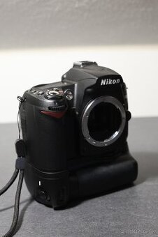 Nikon D90 + objektív 18-55mm