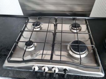 Predam plynovu varnu dosku ZANUSSI