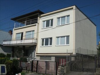 PREDAJ, rodinný dom v širšom centre Zvolena, ulica Ivana Kra