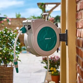 Nástenný box s 20m hadicou