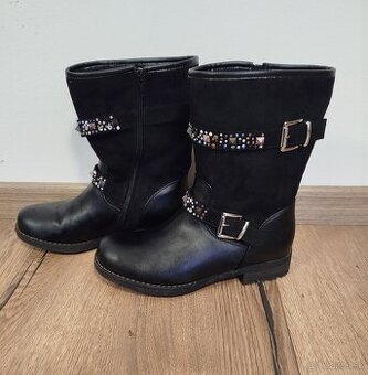 Dievčenské čižmy