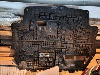 Spodny kryt motora Passat b6