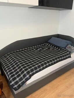 Polohovateľná válenda