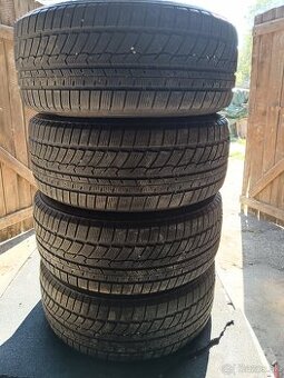 Zimné pneu 235 55 17