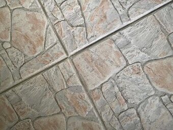 Kúpim dlažbu 30x30