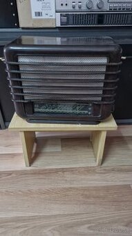Predám stare rádio.