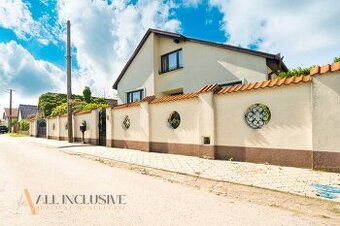 ALL INCLUSIVE | NA PREDAJ 5-IZBOVÝ POSCH. RD S DVOJGARÁŽOU,