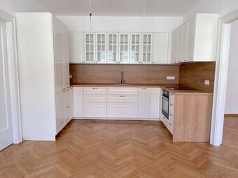 Prenájom 4 iz.bytu s výhľadom na hrad, Palisády, BratislavaI