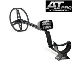 PROFI Detektor kovov Garrett AT PRO International