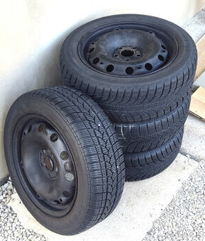 Predam 4ks zimne kolesa 185/55 R15 82T