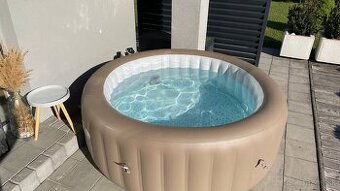 nafukovacia vírivka s ohrevom Bestway Lay-Z Spa Palm Springs