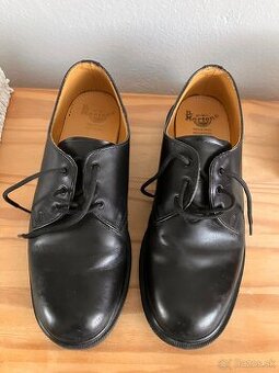 Martens 42 (41) 69,- euro (2xpouzité)
