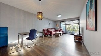 Na PRENÁJOM - 3 izbový byt s veľkou terasou a garážovým stát