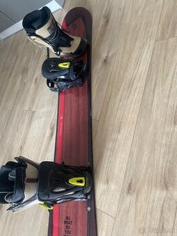 Predám snowboard s viazaním aj topánkami-3x použitý