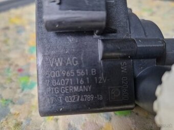 Pomocne vodne cerpadlo  5Q0 965 561B