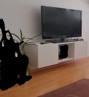 Závesná skrinka pod TV - 1