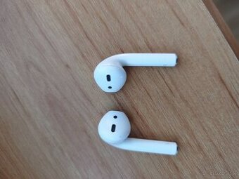 Airpods 1